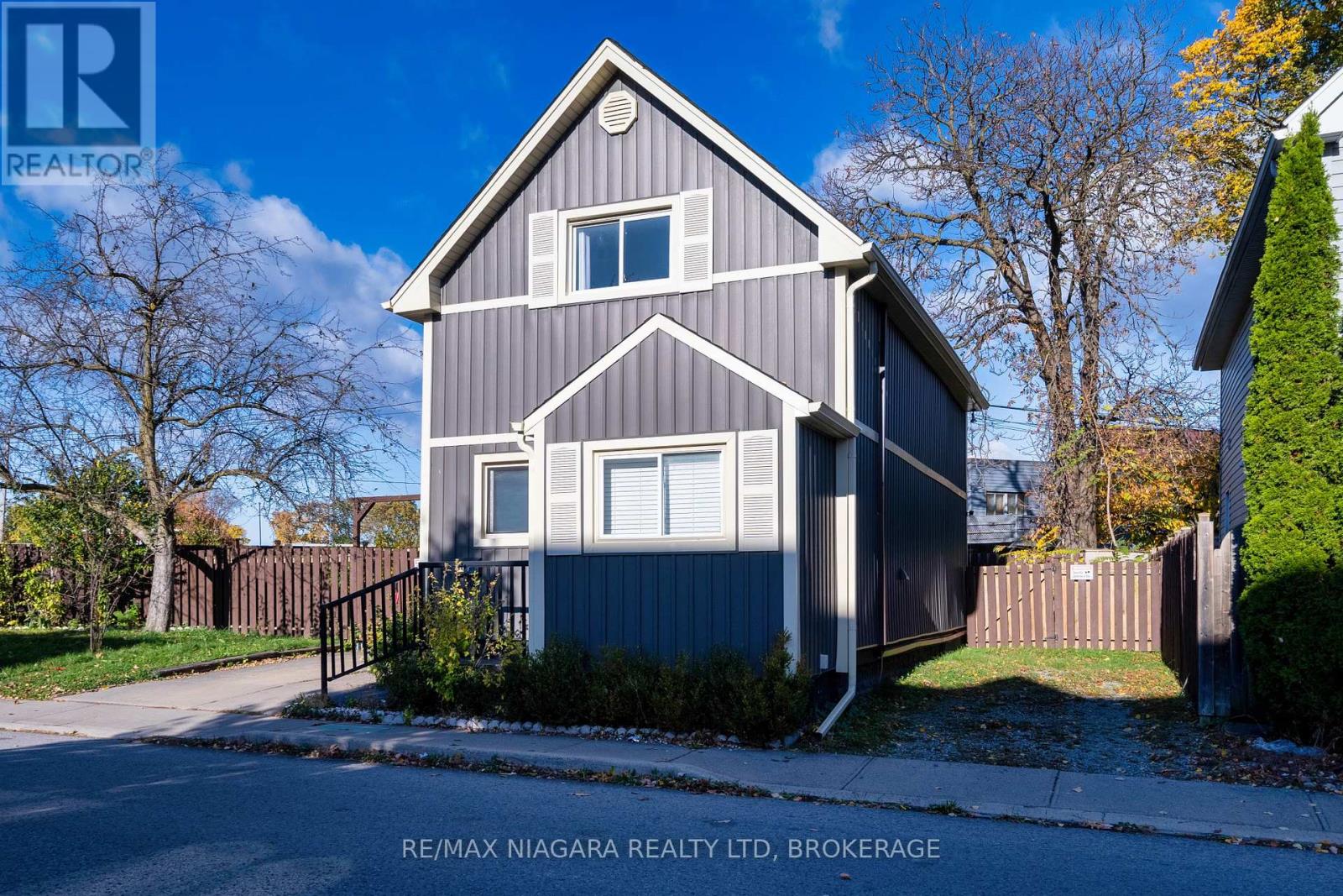 Property at 4769 RYERSON CRESCENT image 2