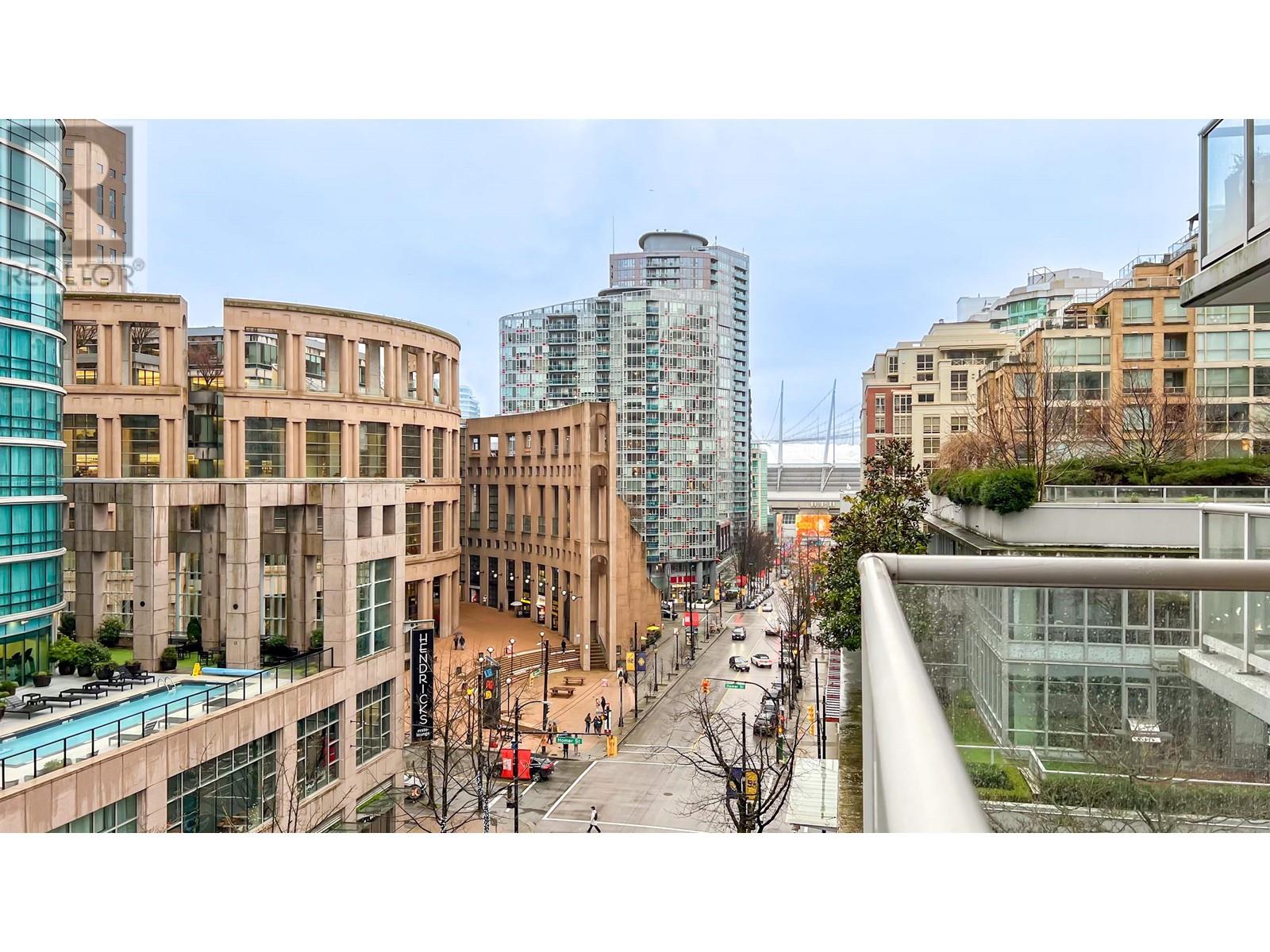 Listing Picture 25 of 25 : 604 480 ROBSON STREET, Vancouver / 溫哥華 - 魯藝地產 Yvonne Lu Group - MLS Medallion Club Member