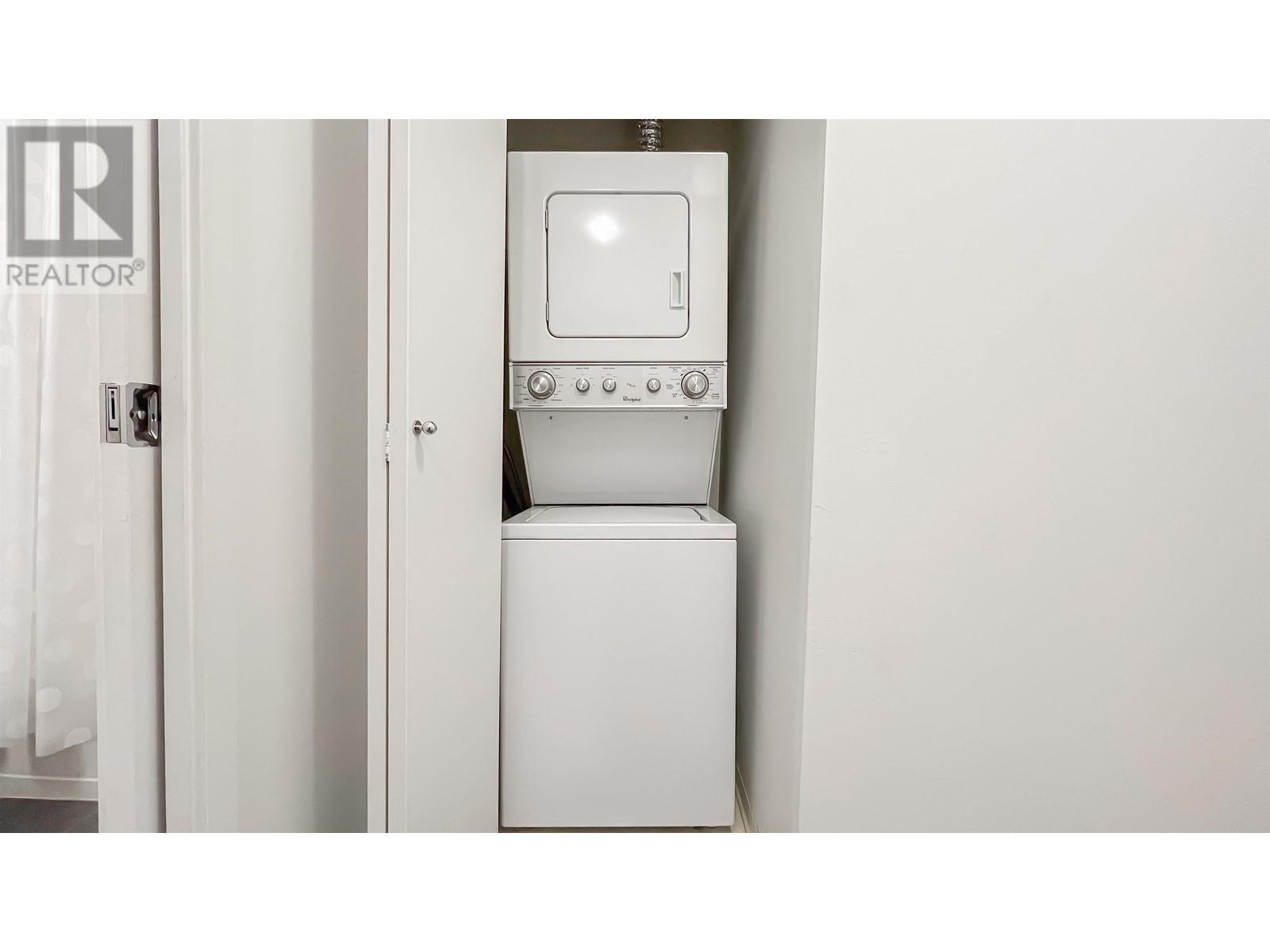 Listing Picture 21 of 25 : 604 480 ROBSON STREET, Vancouver / 溫哥華 - 魯藝地產 Yvonne Lu Group - MLS Medallion Club Member