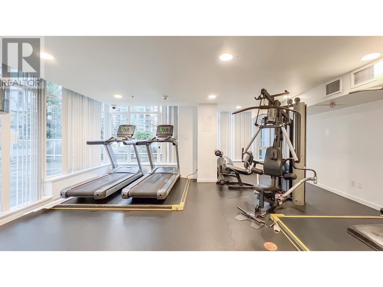 Listing Picture 22 of 25 : 604 480 ROBSON STREET, Vancouver / 溫哥華 - 魯藝地產 Yvonne Lu Group - MLS Medallion Club Member