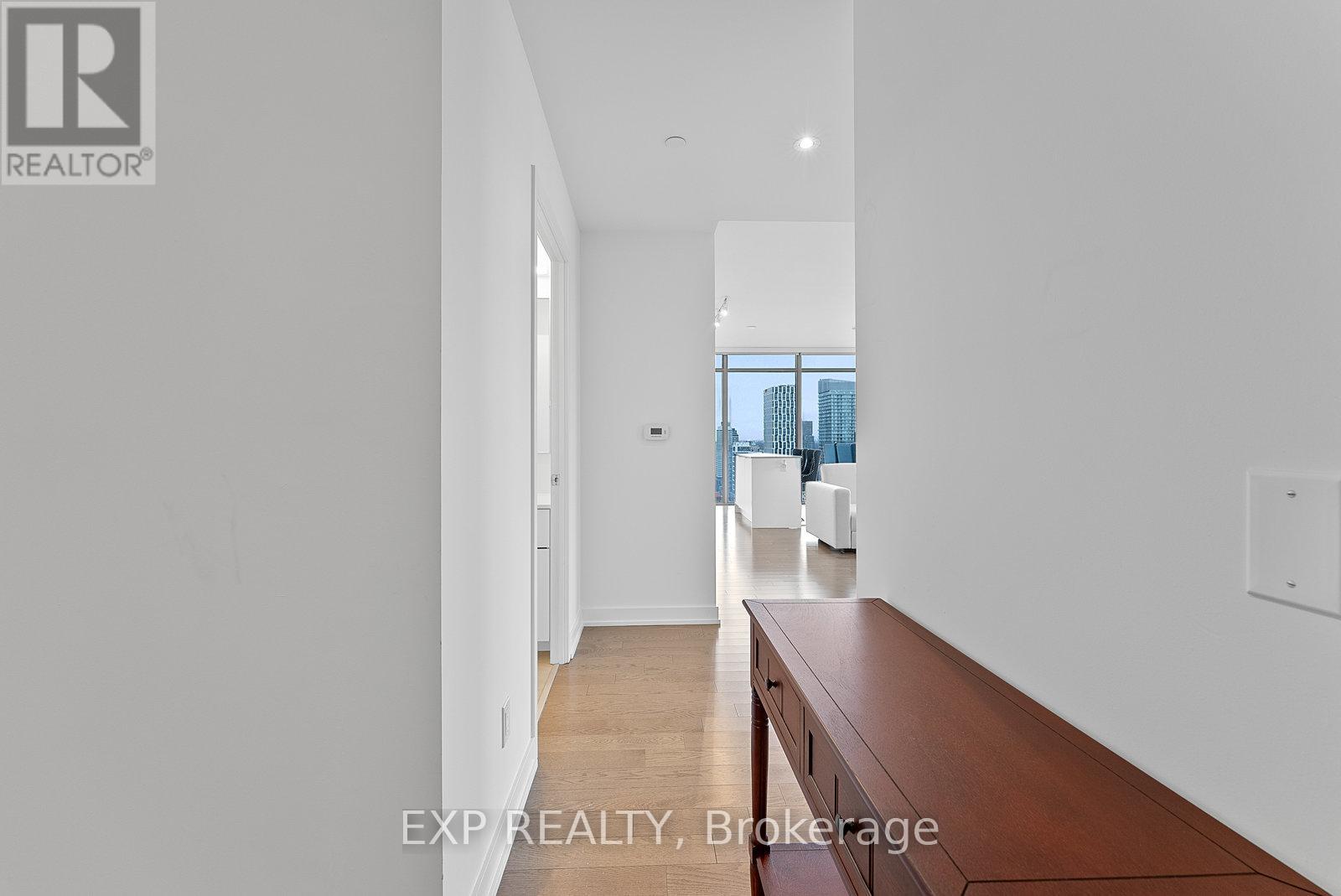 Property at 4011 - 20 LOMBARD STREET image 3