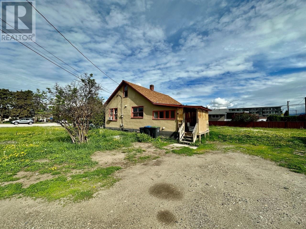 515 Rutland Road N, rutland, British Columbia