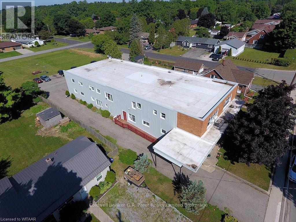 52 QUEEN STREET, Norfolk, Ontario