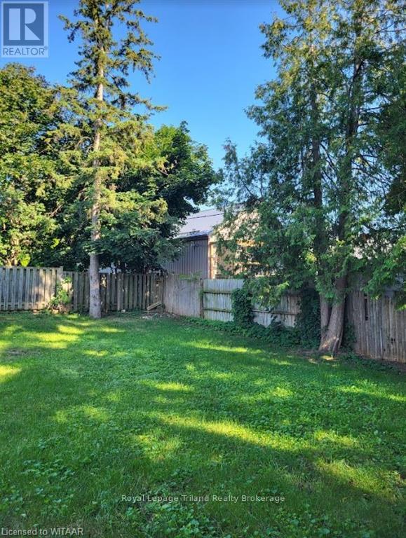 Property at 764 DUNDAS STREET image 3