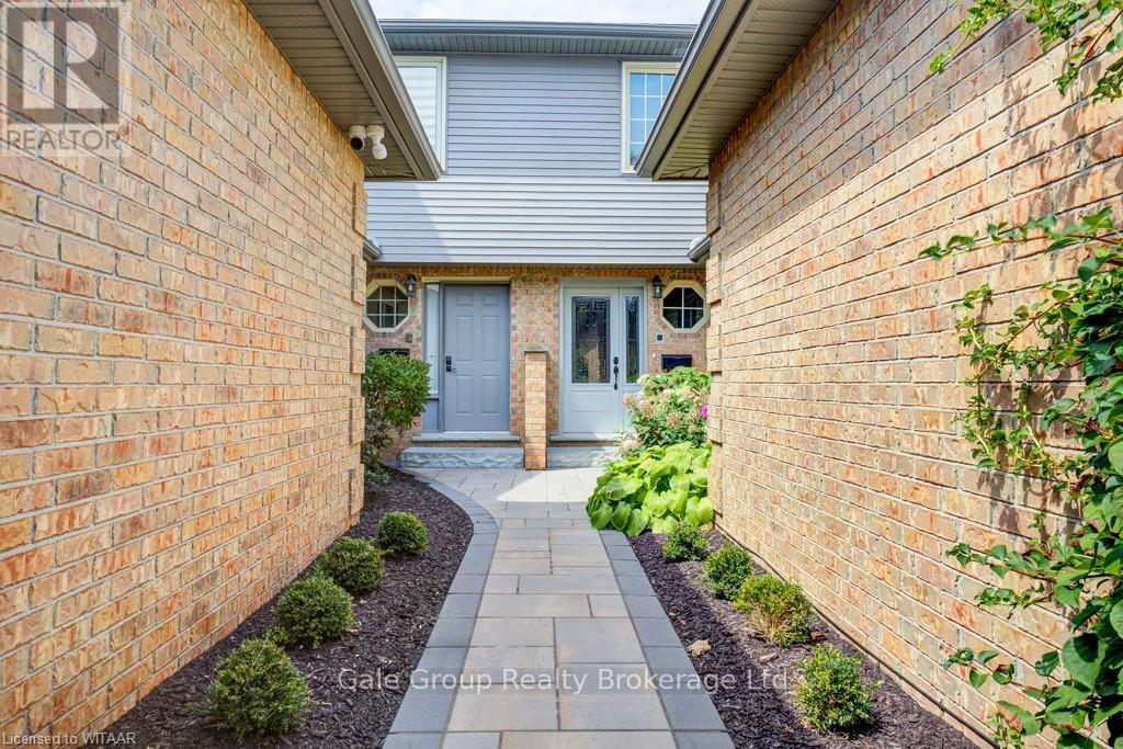 667 Lansdowne Avenue, Woodstock, Ontario  N4T 1K3 - Photo 3 - X10745673