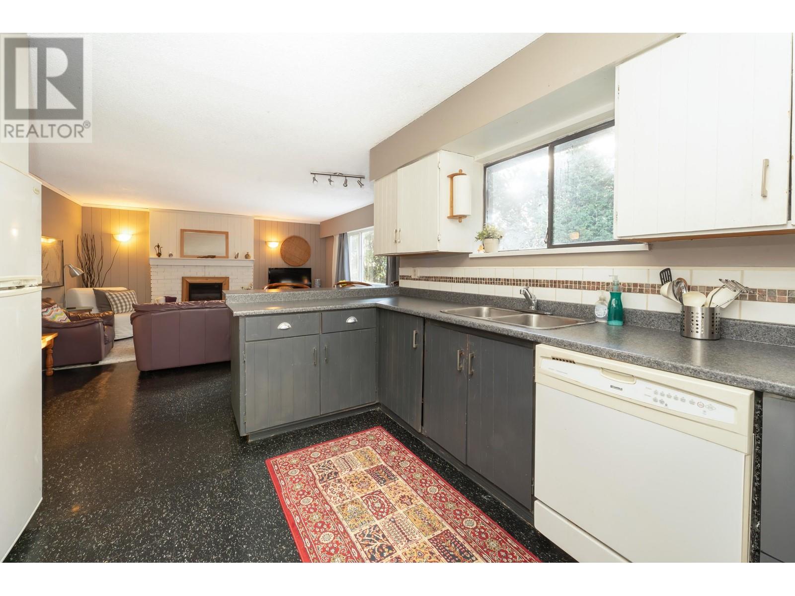 1693 Austin Avenue, Coquitlam, British Columbia  V3K 3P8 - Photo 2 - R2952310