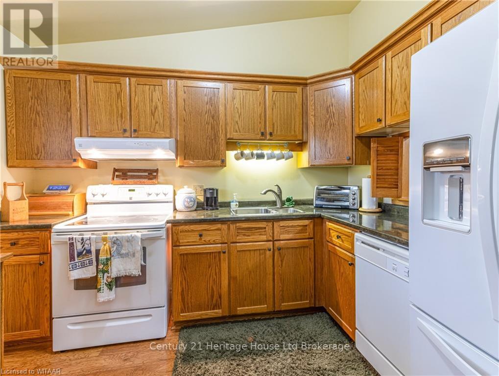 Property at 15 CLEAR VALLEY DRIVE image 2