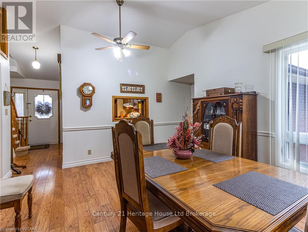 Property at 15 CLEAR VALLEY DRIVE image 4