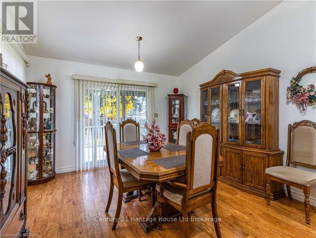 Property at 15 CLEAR VALLEY DRIVE image 5