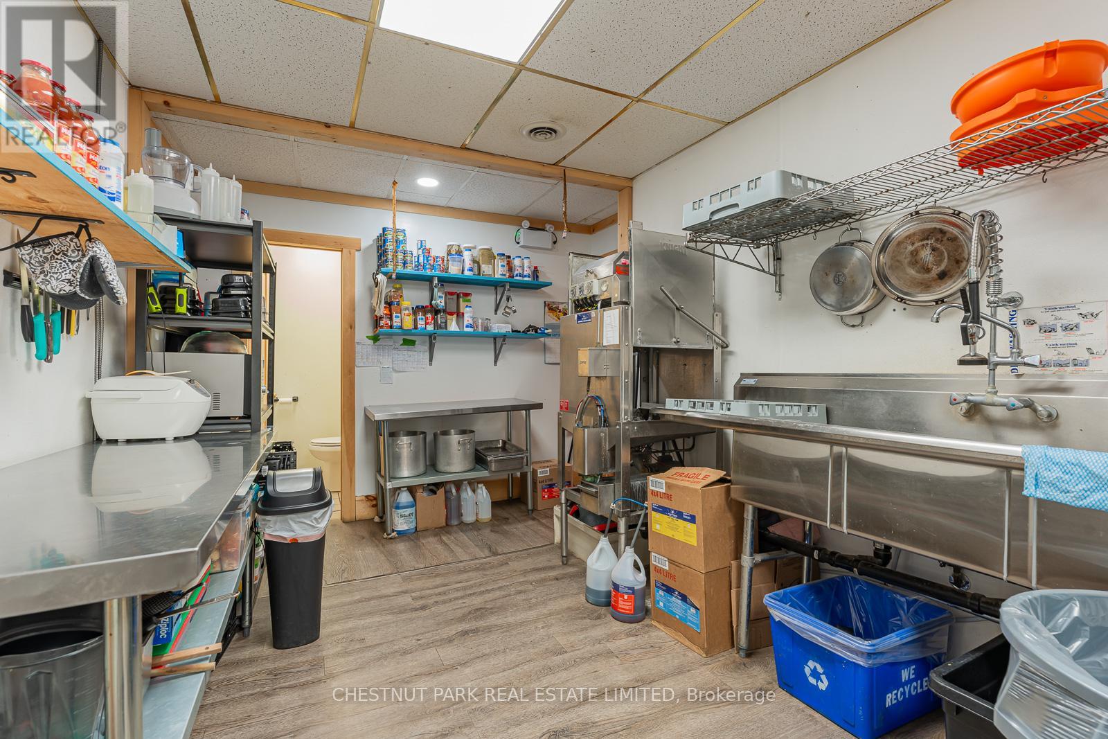 223/225 Highland Street, Dysart Et Al (Dysart), Ontario  K0M 1S0 - Photo 8 - X11913413