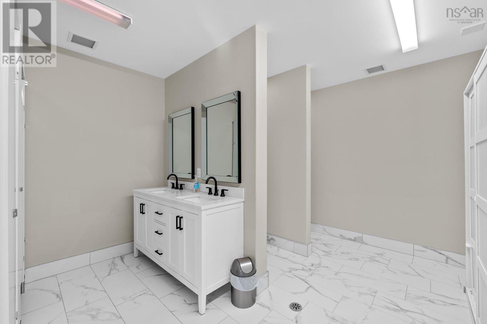 3175 Highway 2, Fall River, Nova Scotia  B2T 1J5 - Photo 24 - 202500425