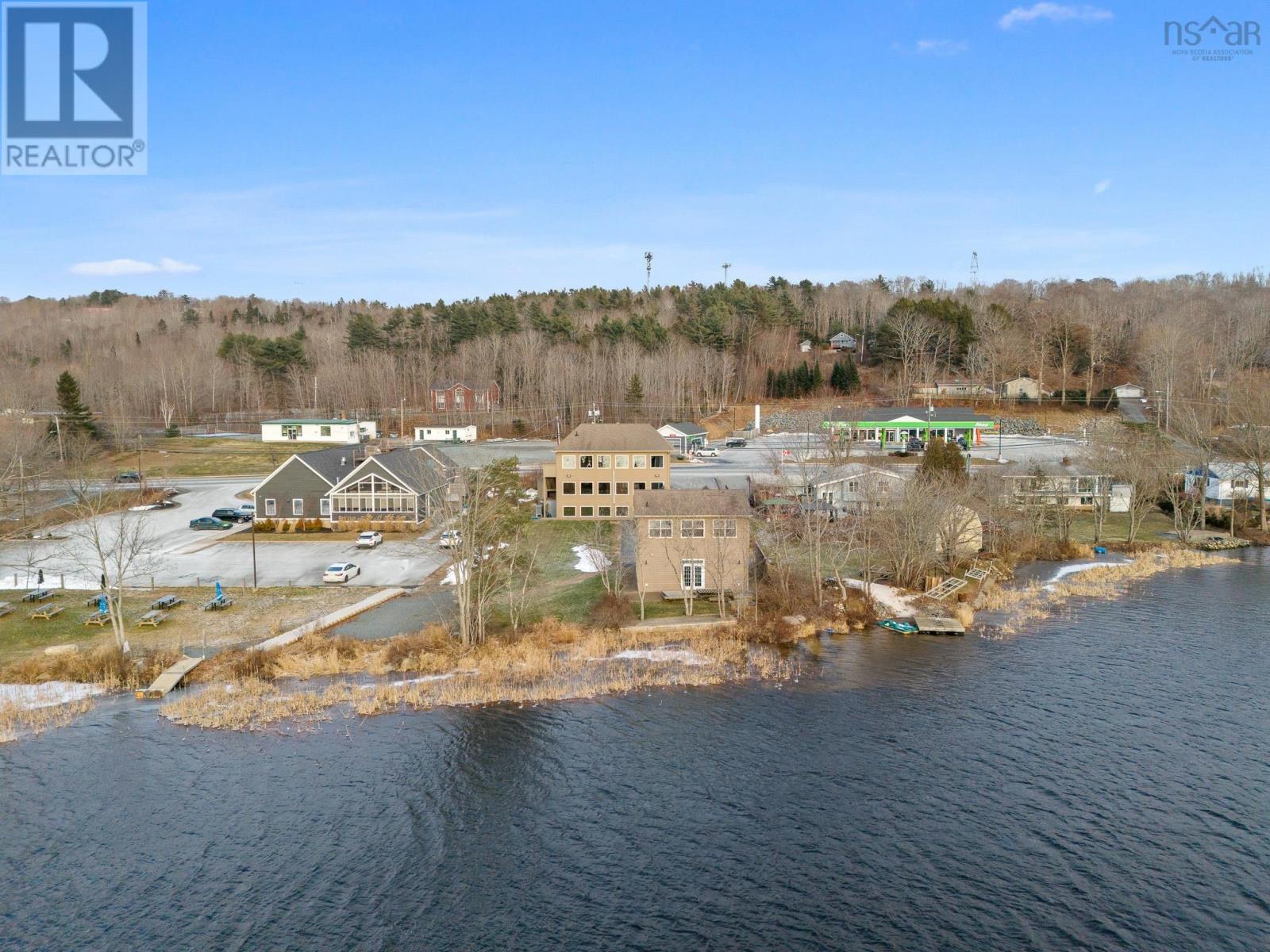 3175 Highway 2, Fall River, Nova Scotia  B2T 1J5 - Photo 3 - 202500425