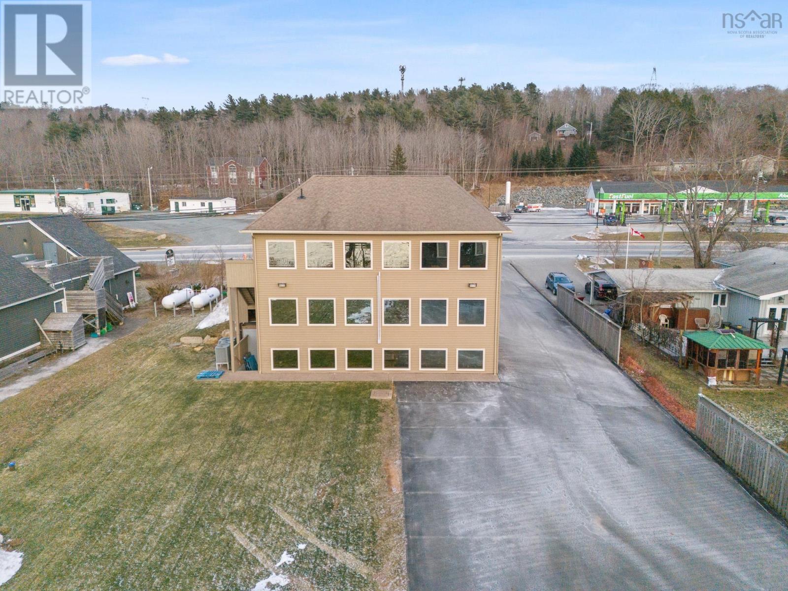 3175 Highway 2, Fall River, Nova Scotia  B2T 1J5 - Photo 4 - 202500425