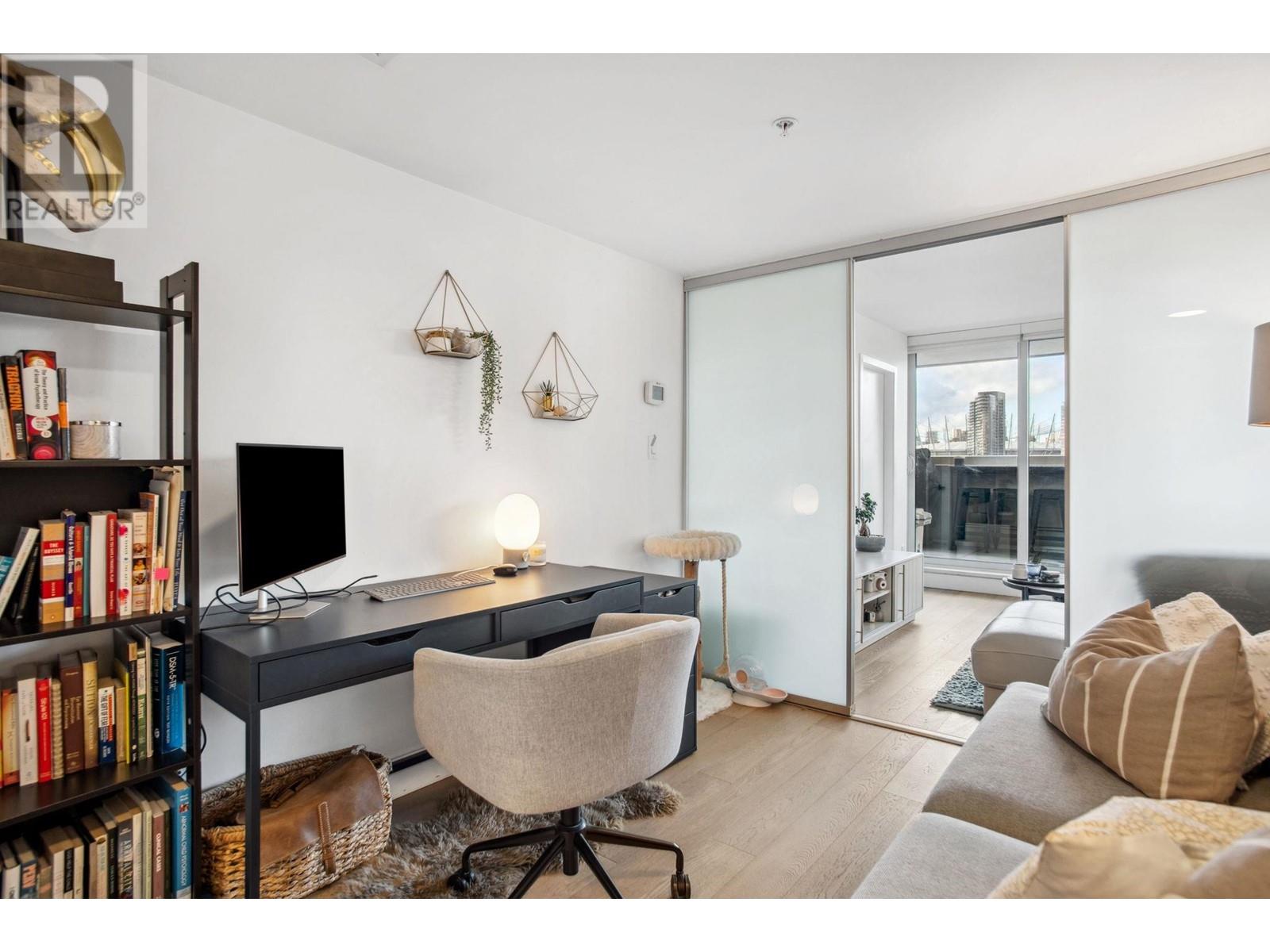 Listing Picture 18 of 33 : 802 718 MAIN STREET, Vancouver / 溫哥華 - 魯藝地產 Yvonne Lu Group - MLS Medallion Club Member