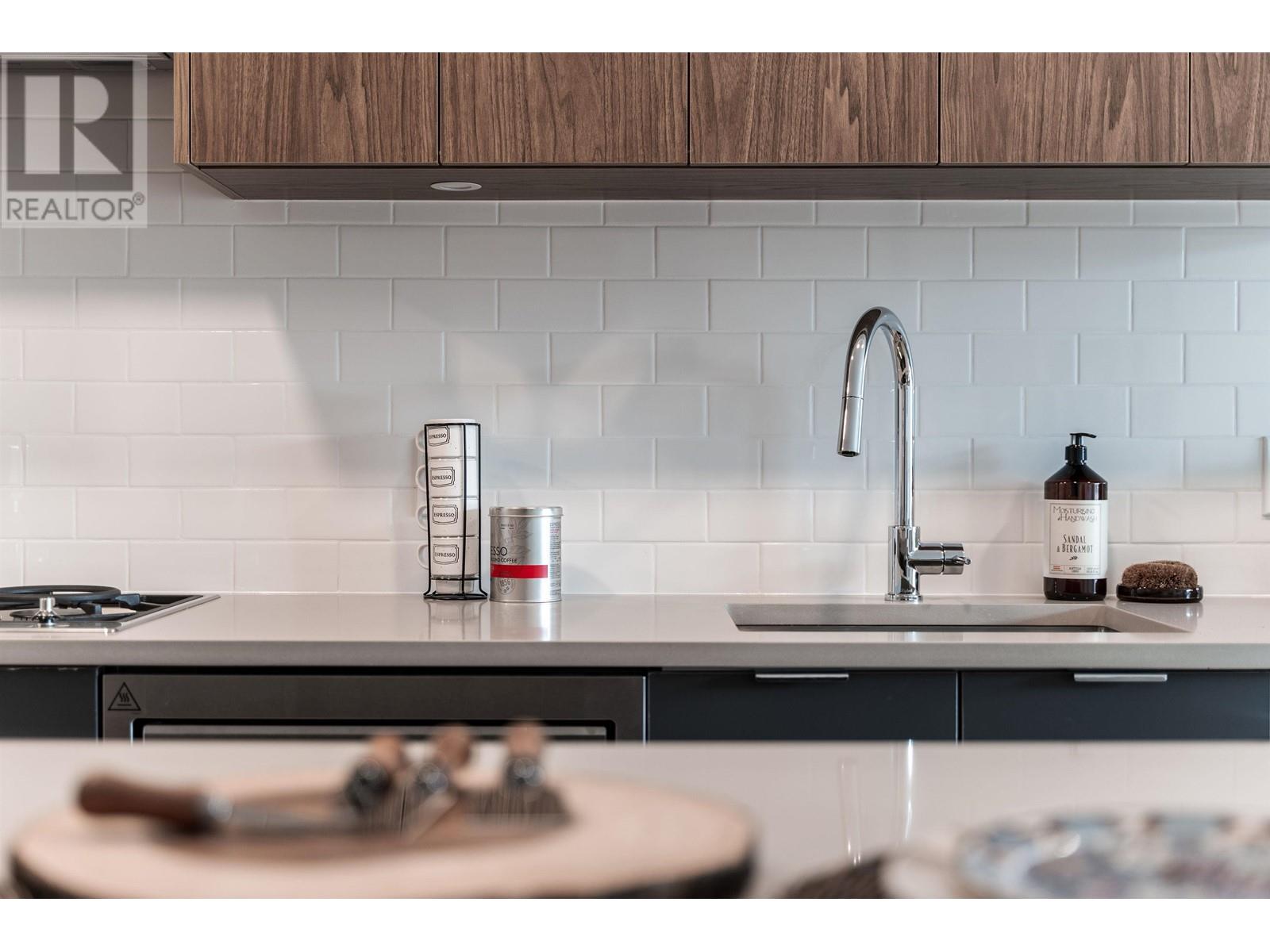 403 2419 Grant Street, Vancouver, British Columbia  V0V 0V0 - Photo 8 - R2953951