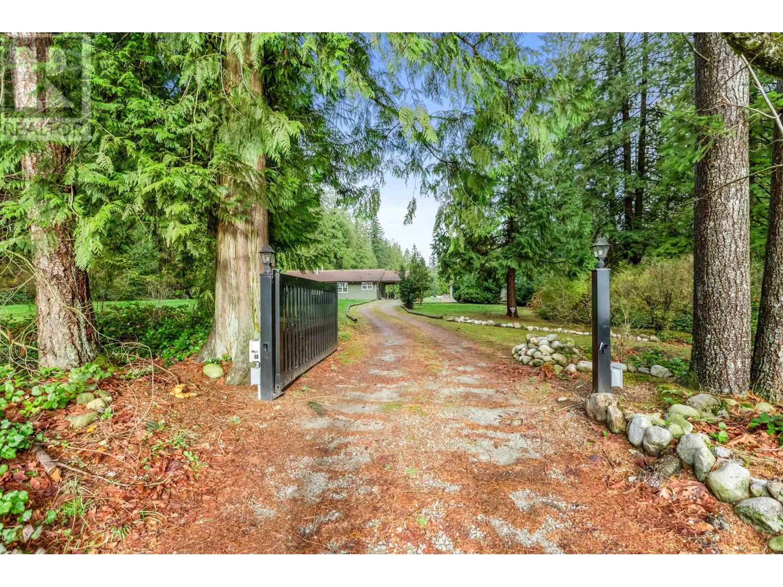 28353 96 Avenue, Maple Ridge, British Columbia  V2W 1L2 - Photo 3 - R2953932