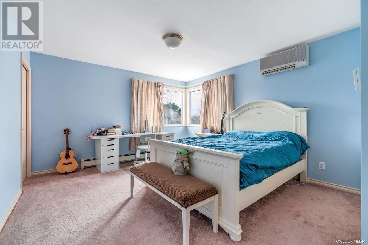 Listing Picture 12 of 22 : 5526 CORNWALL DRIVE, Richmond / 烈治文 - 魯藝地產 Yvonne Lu Group - MLS Medallion Club Member