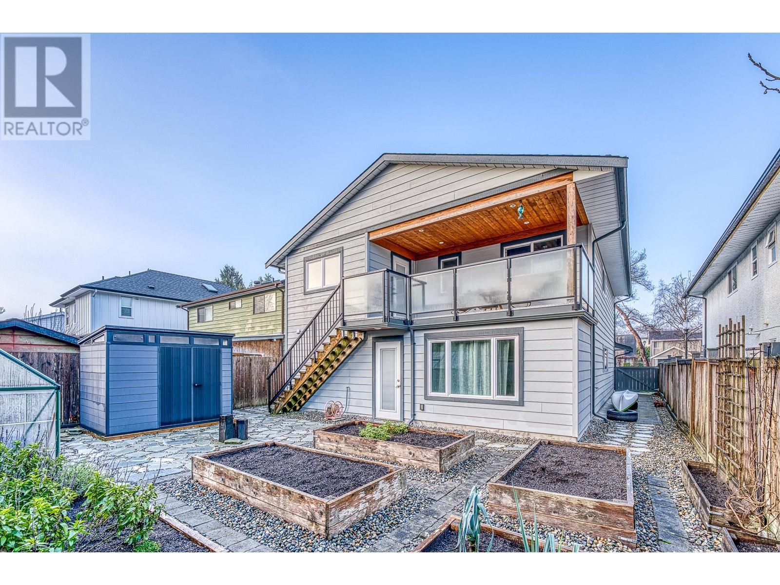 Listing Picture 7 of 33 : 11300 GALLEON COURT, Richmond / 烈治文 - 魯藝地產 Yvonne Lu Group - MLS Medallion Club Member