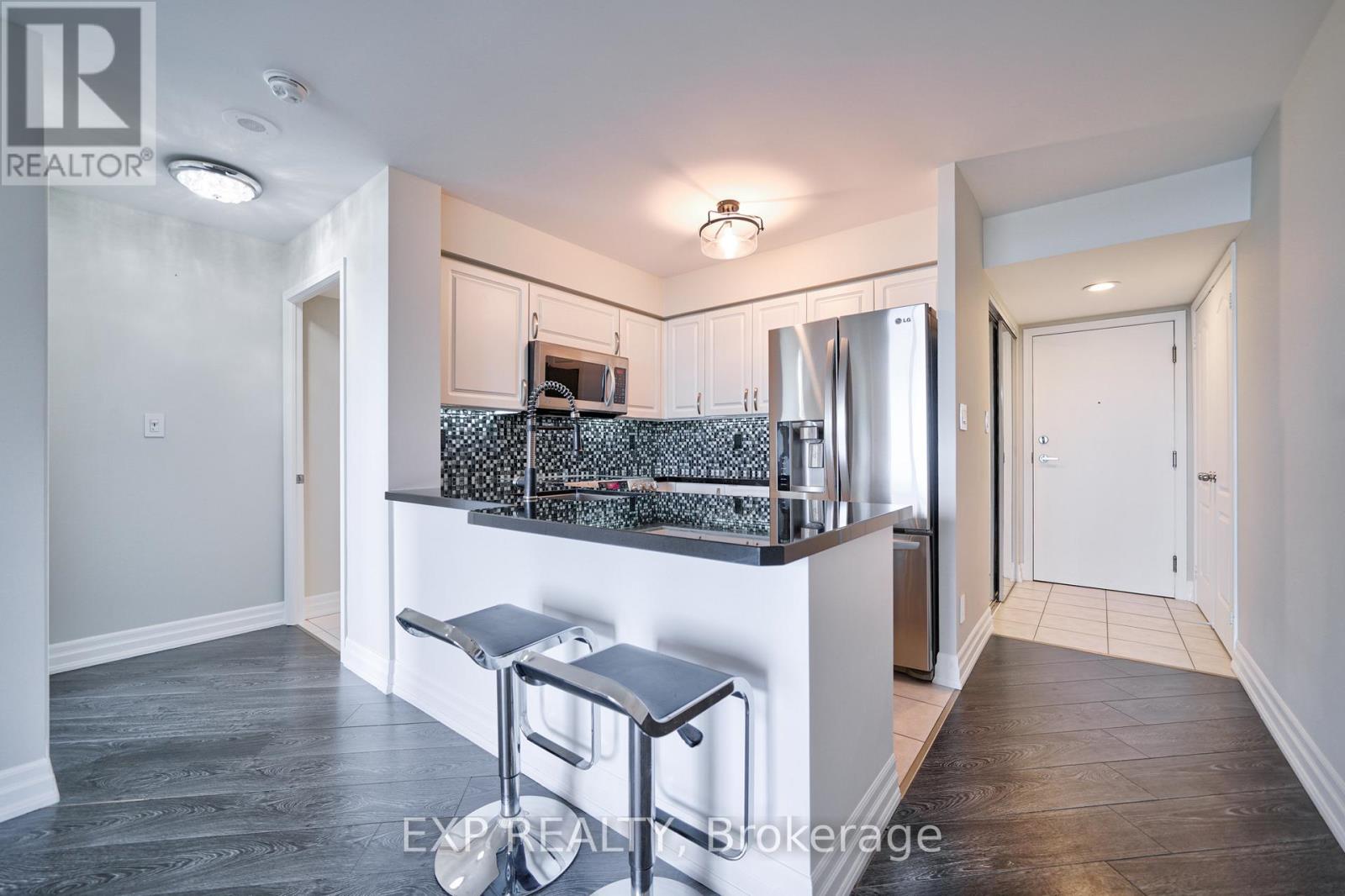 911 - 3 Rean Drive, Toronto, Ontario  M2K 3C2 - Photo 6 - C11913556