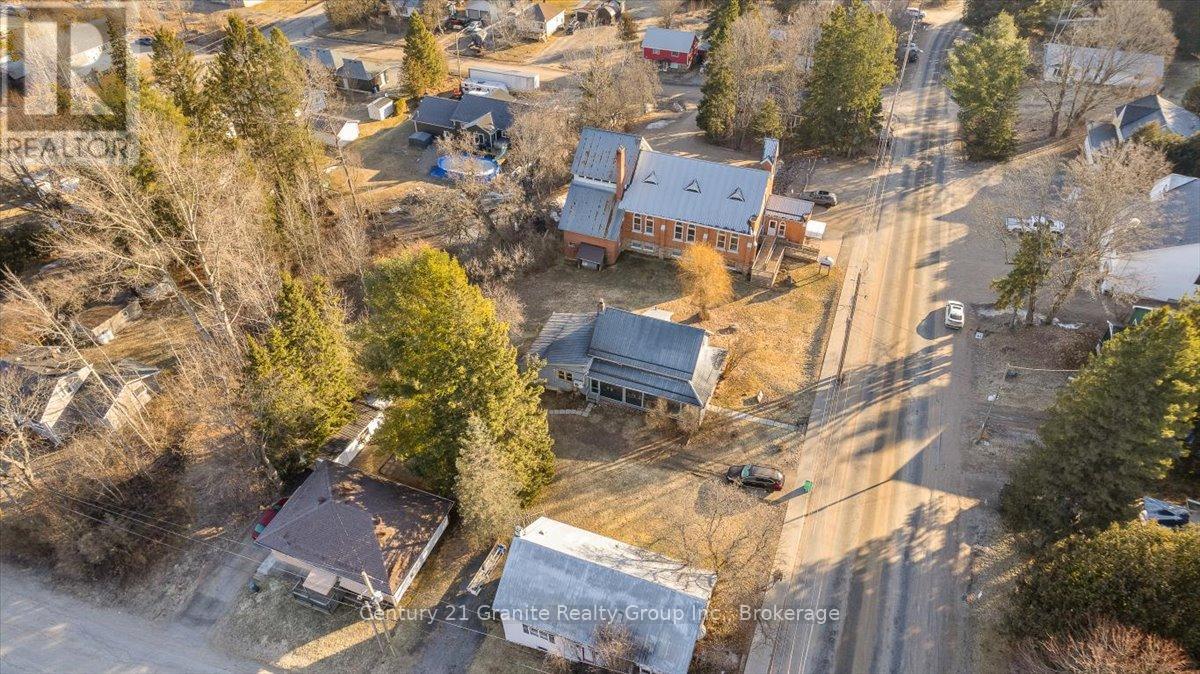 15 Newcastle Street, Minden Hills, Ontario  K0M 2A0 - Photo 27 - X11913745