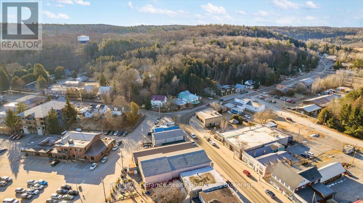 15 Newcastle Street, Minden Hills, Ontario  K0M 2A0 - Photo 29 - X11913745