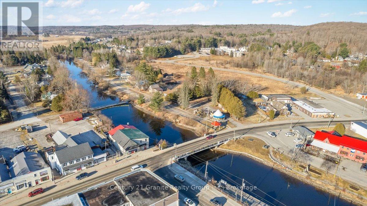 15 Newcastle Street, Minden Hills, Ontario  K0M 2A0 - Photo 30 - X11913745