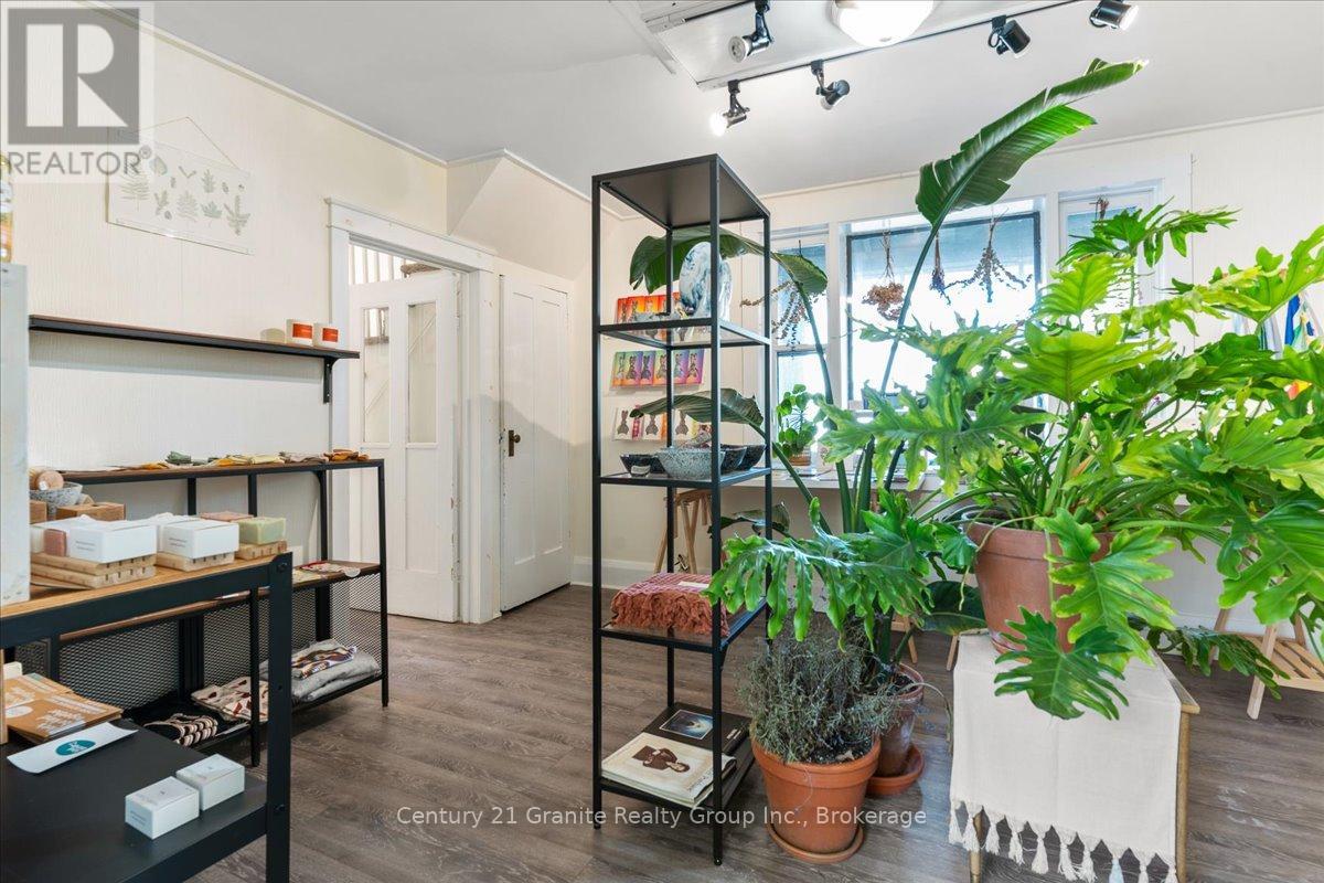 15 Newcastle Street, Minden Hills, Ontario  K0M 2A0 - Photo 8 - X11913745