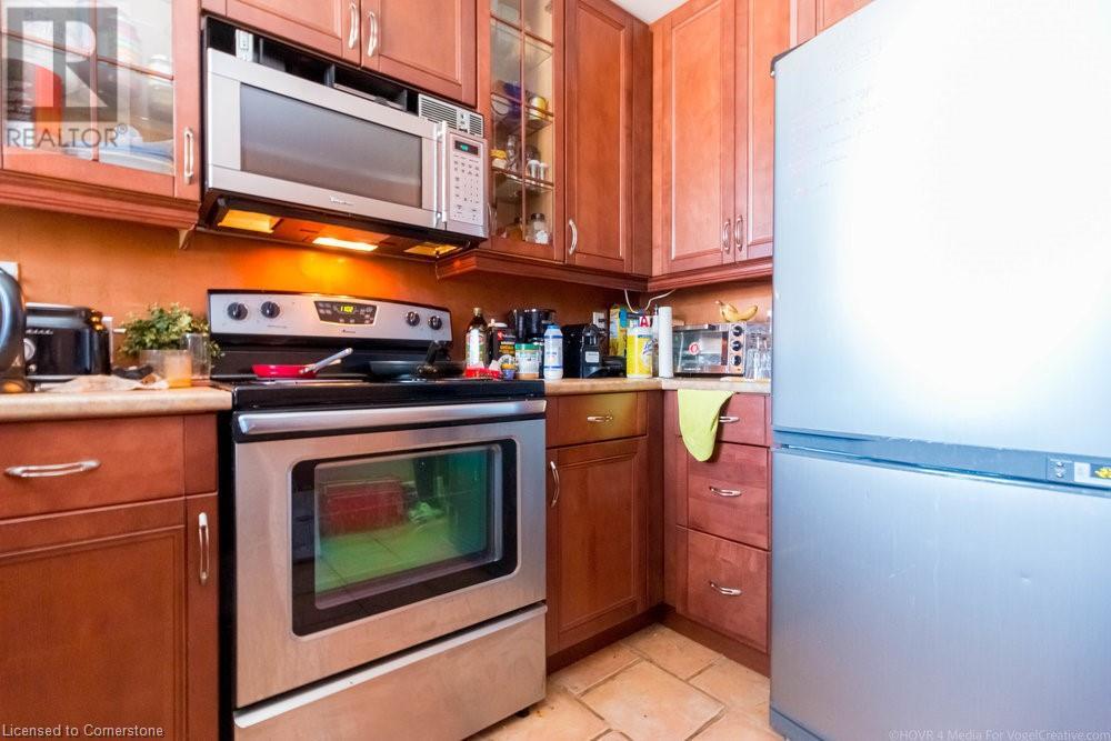 Property at 1028 MAIN Street W image 5