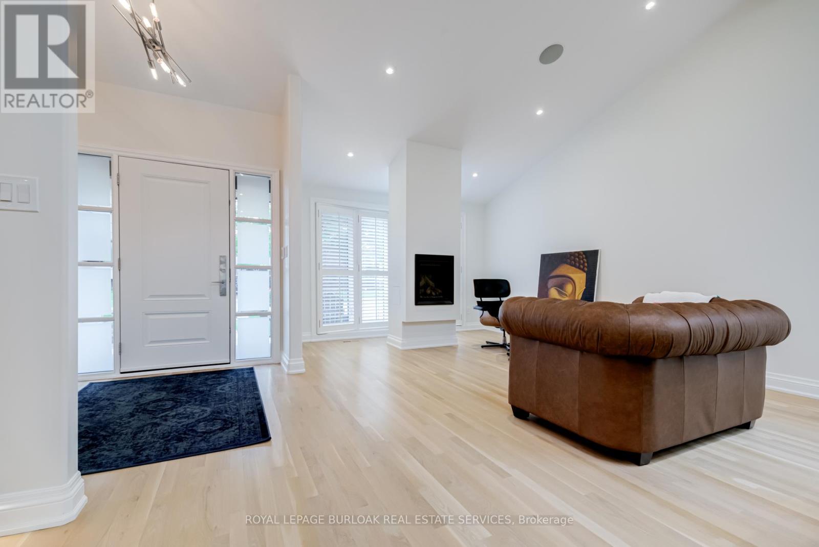 Property at 313 SILVANA CRESCENT image 5