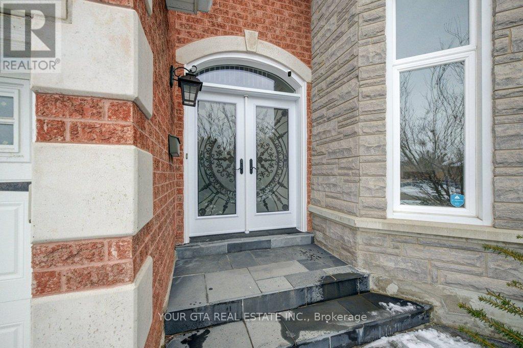 6361 Donway Drive, Mississauga, Ontario  L5V 1J5 - Photo 4 - W11913814