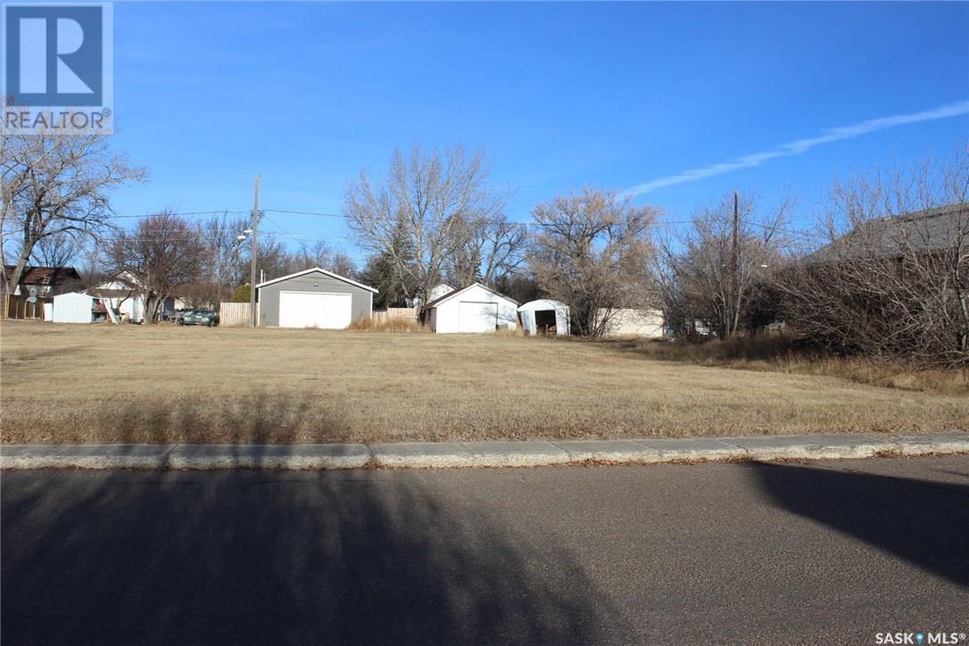 Property at 253 2nd AVENUE E image 1