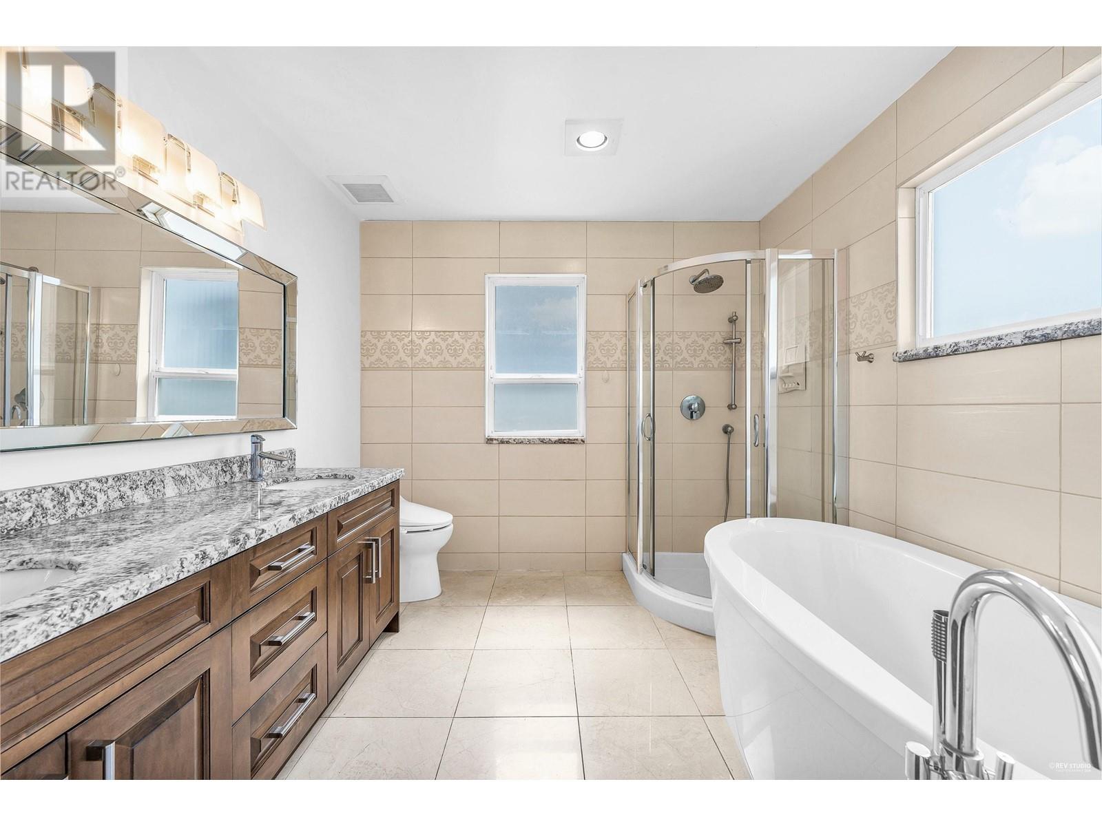 Listing Picture 28 of 36 : 8483 CORNISH STREET, Vancouver / 溫哥華 - 魯藝地產 Yvonne Lu Group - MLS Medallion Club Member