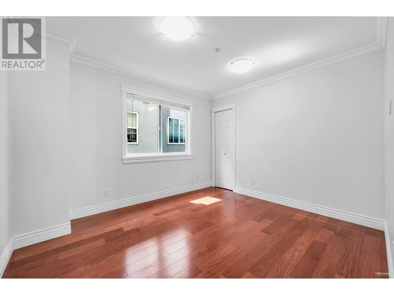 Listing Picture 11 of 36 : 8483 CORNISH STREET, Vancouver / 溫哥華 - 魯藝地產 Yvonne Lu Group - MLS Medallion Club Member