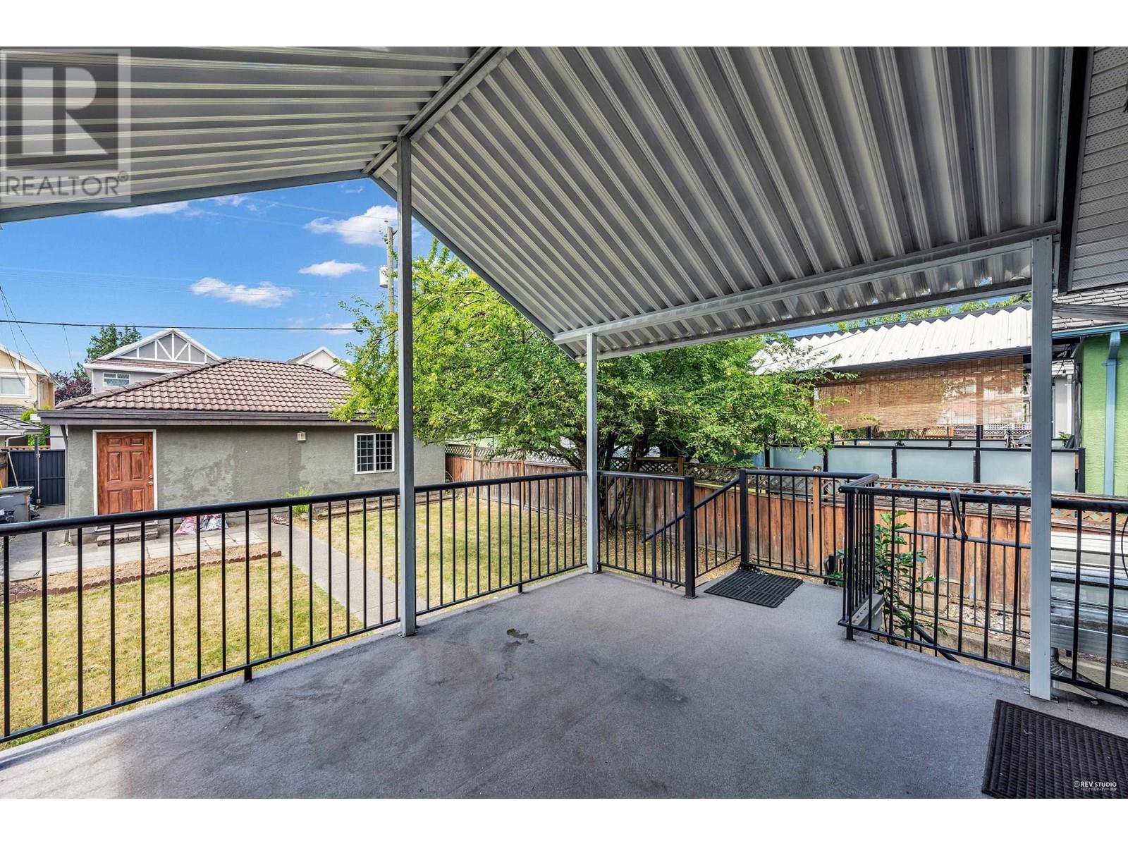 Listing Picture 32 of 36 : 8483 CORNISH STREET, Vancouver / 溫哥華 - 魯藝地產 Yvonne Lu Group - MLS Medallion Club Member