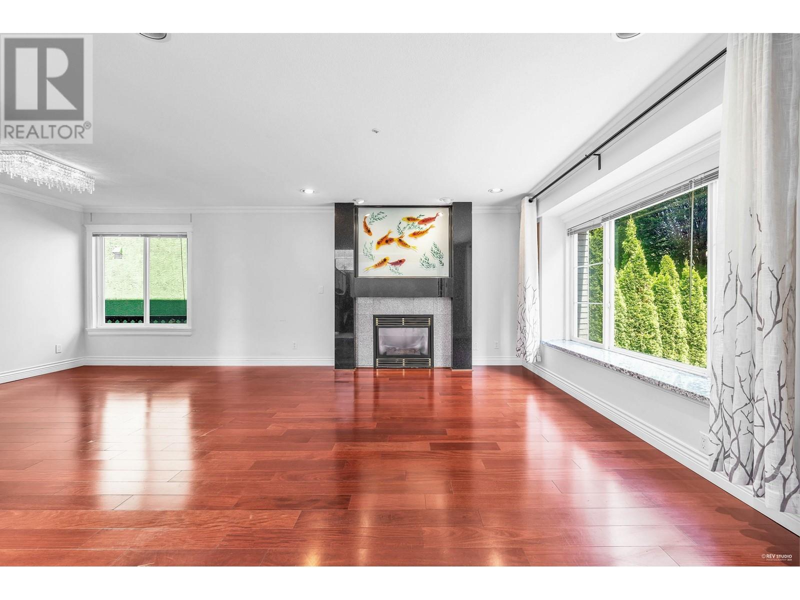 Listing Picture 4 of 36 : 8483 CORNISH STREET, Vancouver / 溫哥華 - 魯藝地產 Yvonne Lu Group - MLS Medallion Club Member