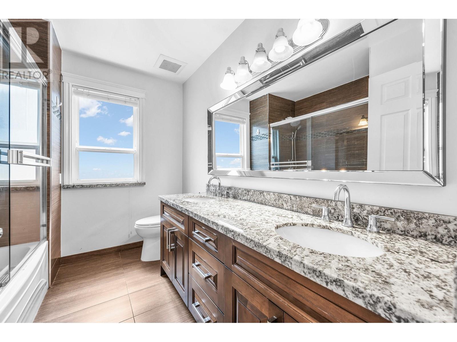 Listing Picture 22 of 36 : 8483 CORNISH STREET, Vancouver / 溫哥華 - 魯藝地產 Yvonne Lu Group - MLS Medallion Club Member