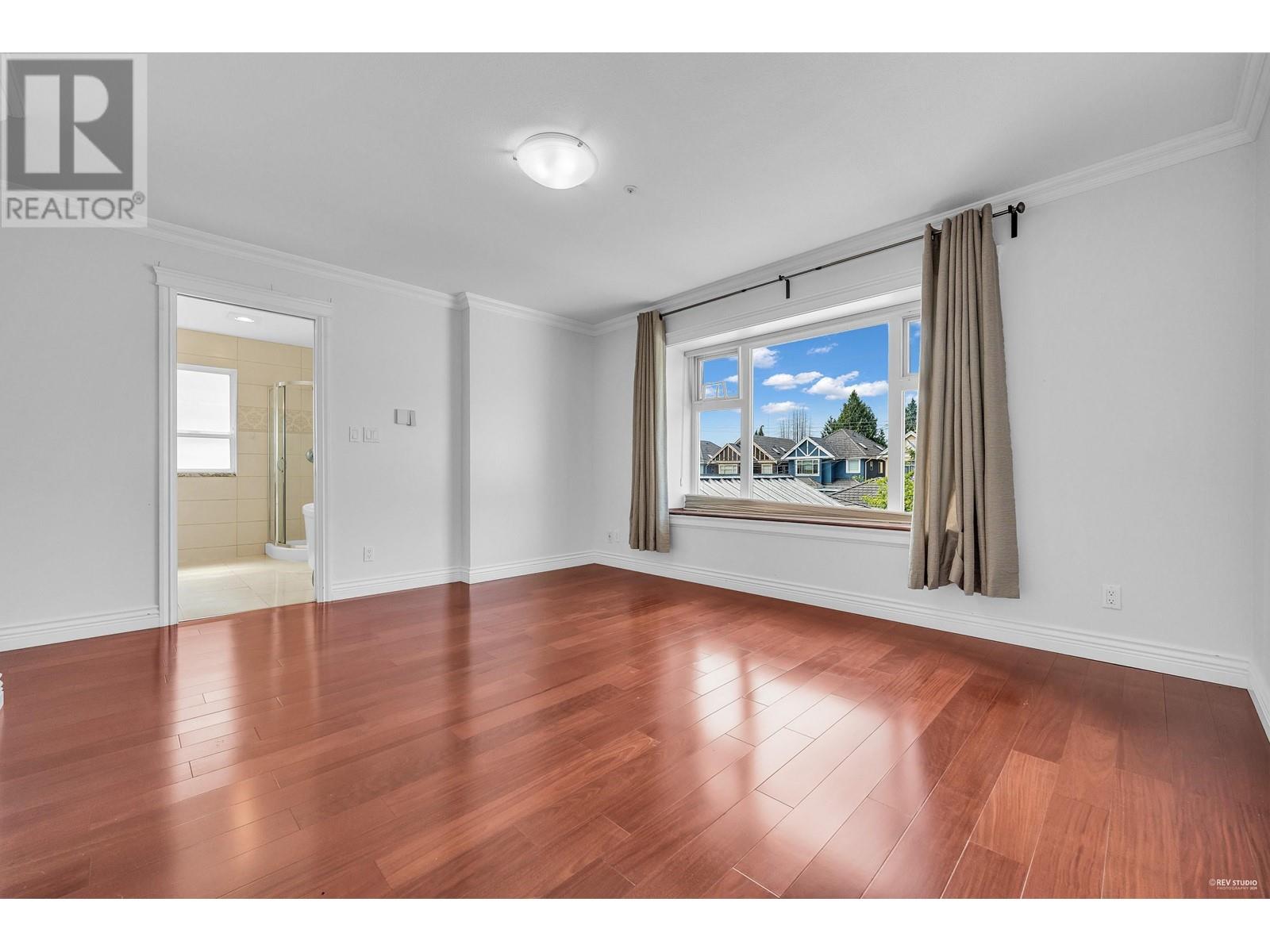 Listing Picture 26 of 36 : 8483 CORNISH STREET, Vancouver / 溫哥華 - 魯藝地產 Yvonne Lu Group - MLS Medallion Club Member