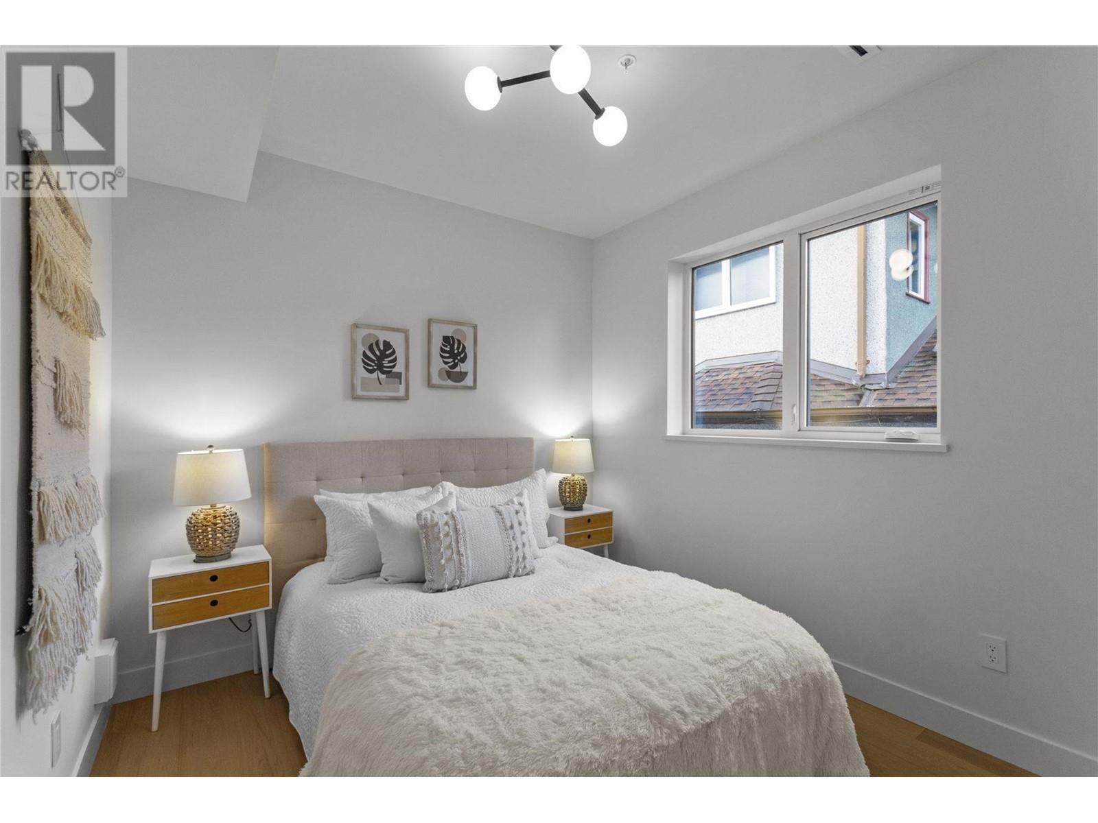 2 2169 Charles Street, Vancouver, British Columbia  V5L 2V2 - Photo 16 - R2954015