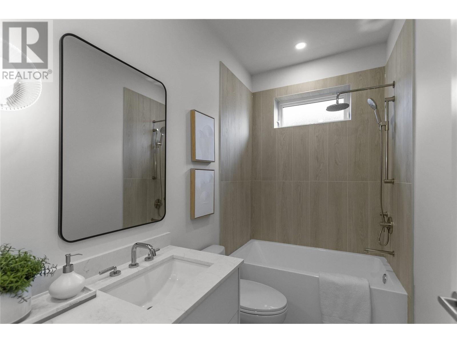 2 2169 Charles Street, Vancouver, British Columbia  V5L 2V2 - Photo 17 - R2954015