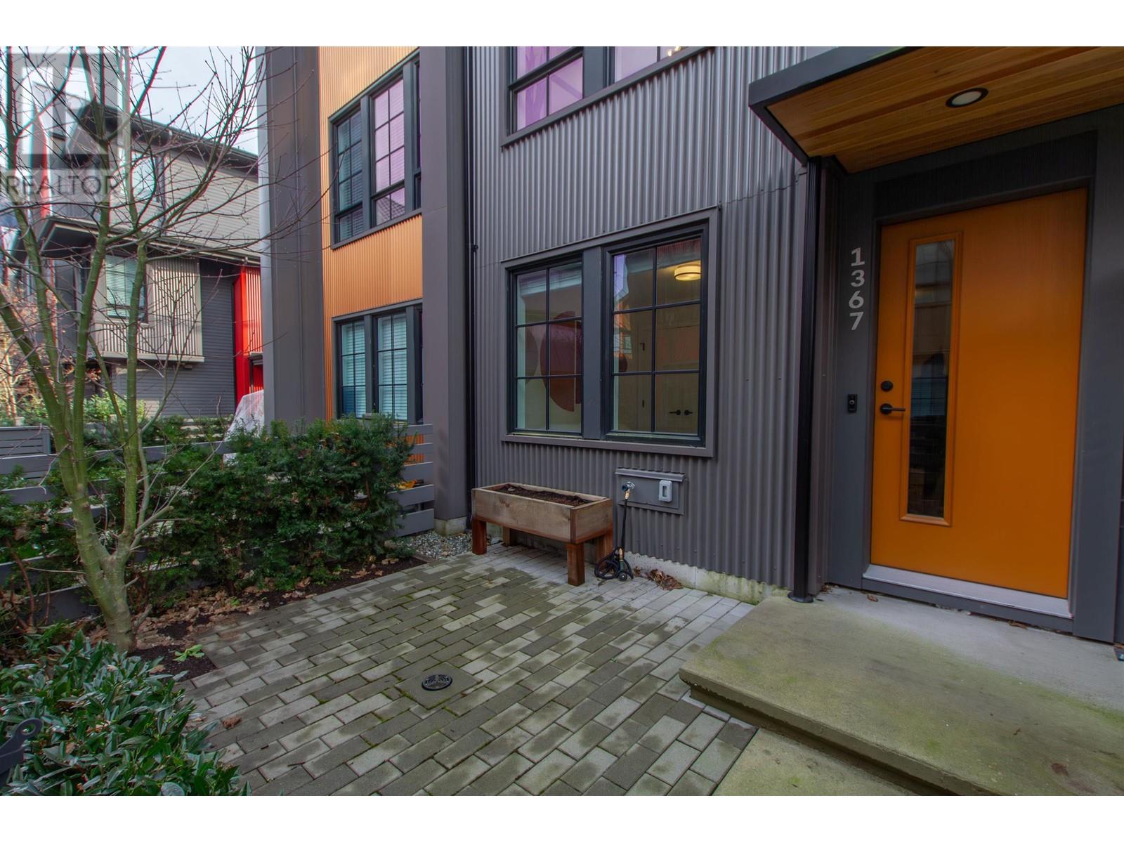 1367 Valleyside Place, Squamish, British Columbia  V8B 1A8 - Photo 30 - R2954047