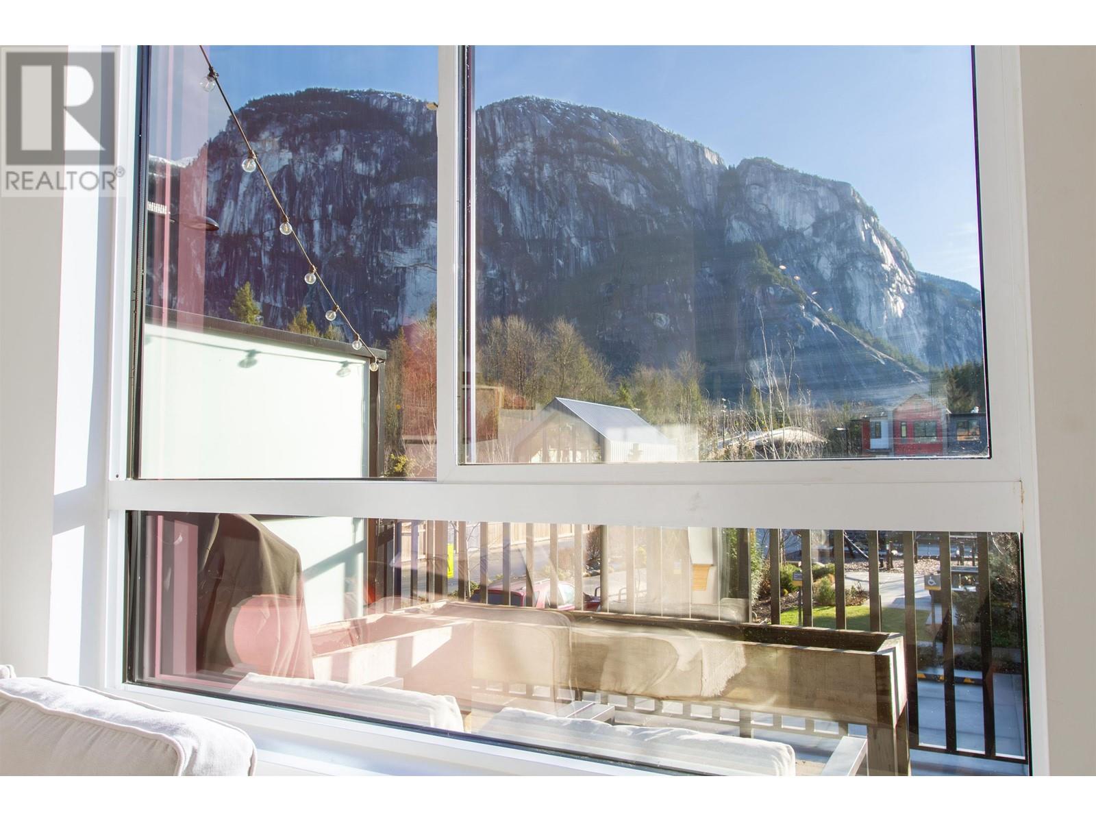 1367 Valleyside Place, Squamish, British Columbia  V8B 1A8 - Photo 4 - R2954047