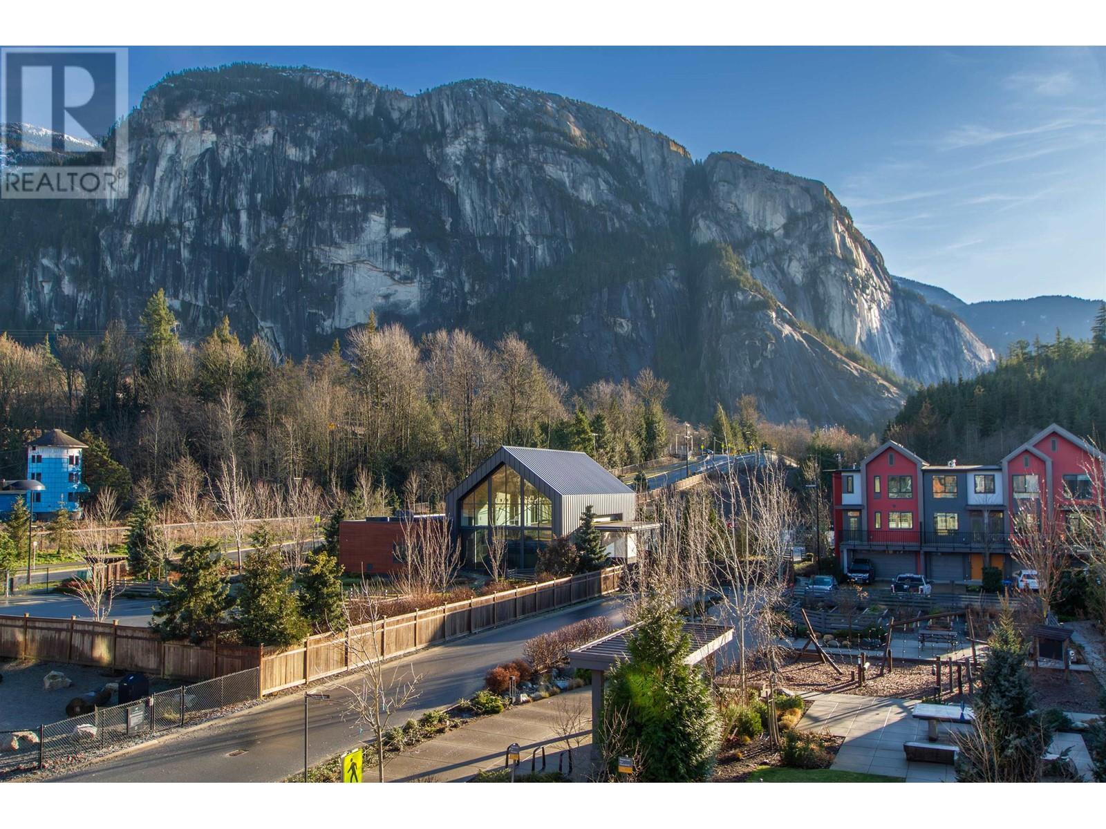 1367 Valleyside Place, Squamish, British Columbia  V8B 1A8 - Photo 5 - R2954047