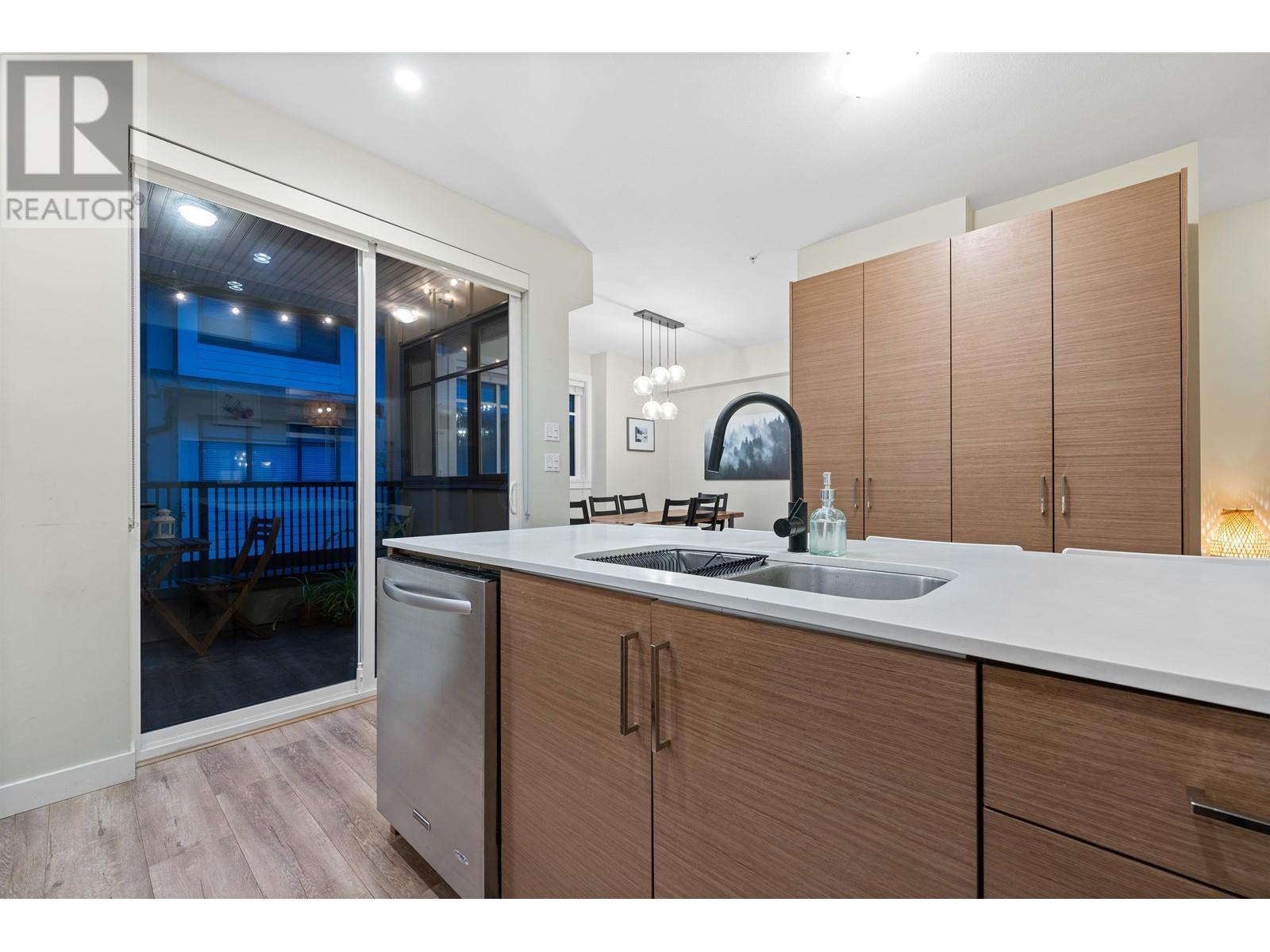 205 2135 Heritage Park Lane, North Vancouver, British Columbia  V7H 0B6 - Photo 11 - R2954049