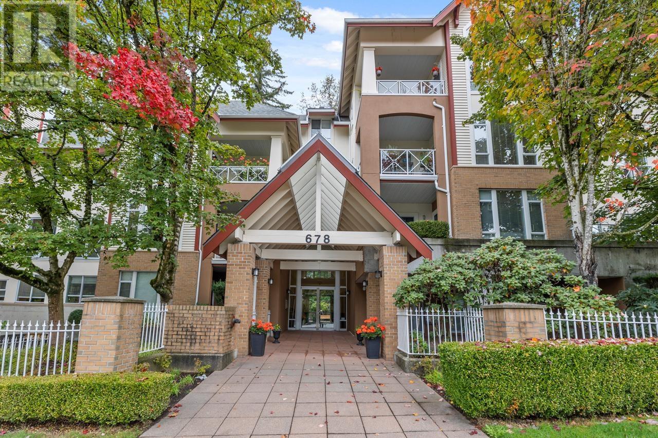 403 678 W Queens Road, North Vancouver, British Columbia  V7N 2L3 - Photo 1 - R2954073