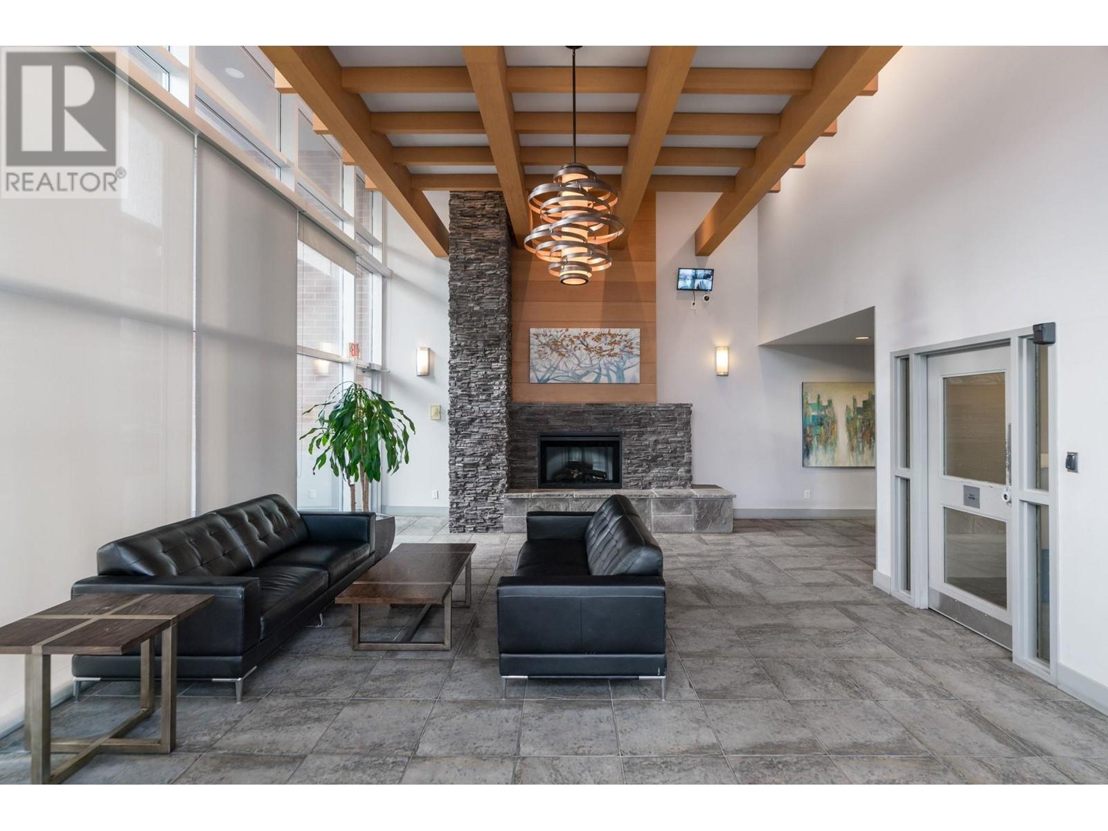 402 400 Capilano Road, Port Moody, British Columbia  V3H 0E1 - Photo 3 - R2954096