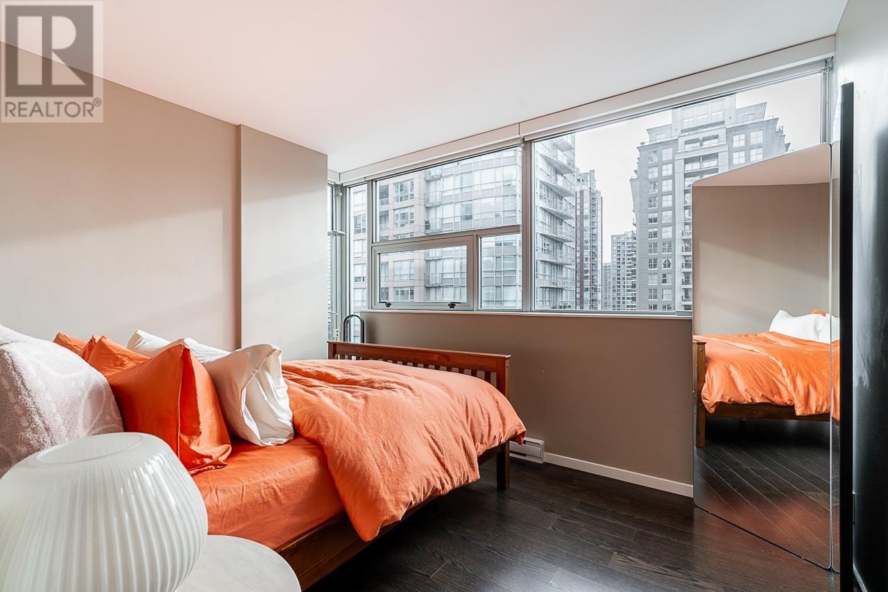 Listing Picture 12 of 31 : 1003 999 SEYMOUR STREET, Vancouver / 溫哥華 - 魯藝地產 Yvonne Lu Group - MLS Medallion Club Member