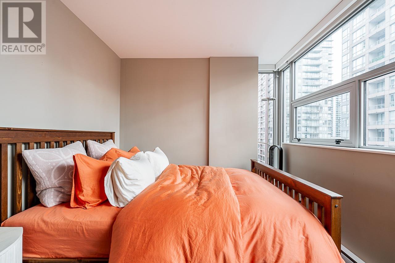 Listing Picture 13 of 31 : 1003 999 SEYMOUR STREET, Vancouver / 溫哥華 - 魯藝地產 Yvonne Lu Group - MLS Medallion Club Member