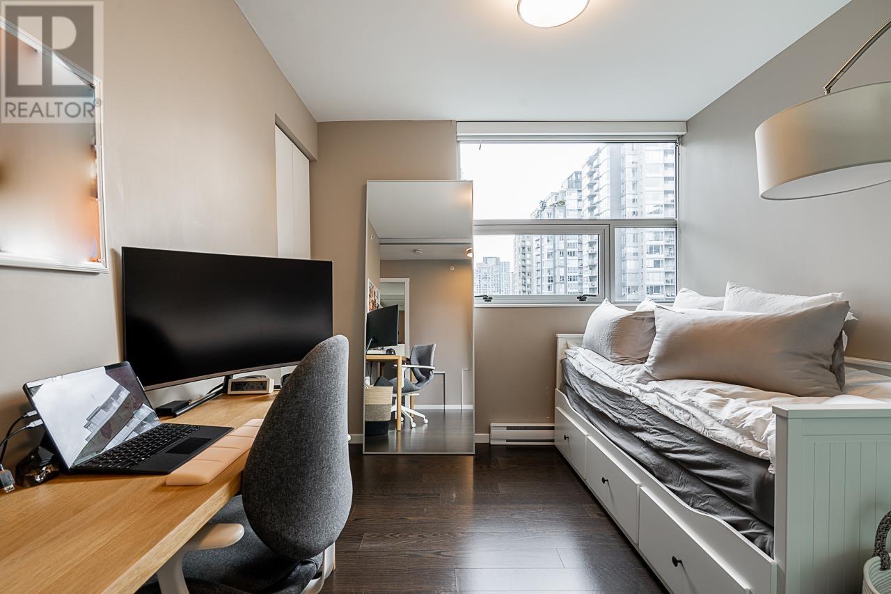 Listing Picture 16 of 31 : 1003 999 SEYMOUR STREET, Vancouver / 溫哥華 - 魯藝地產 Yvonne Lu Group - MLS Medallion Club Member