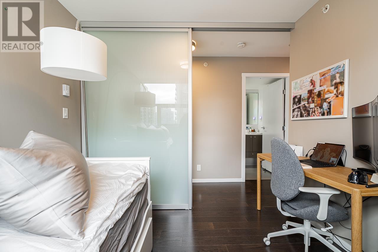 Listing Picture 17 of 31 : 1003 999 SEYMOUR STREET, Vancouver / 溫哥華 - 魯藝地產 Yvonne Lu Group - MLS Medallion Club Member