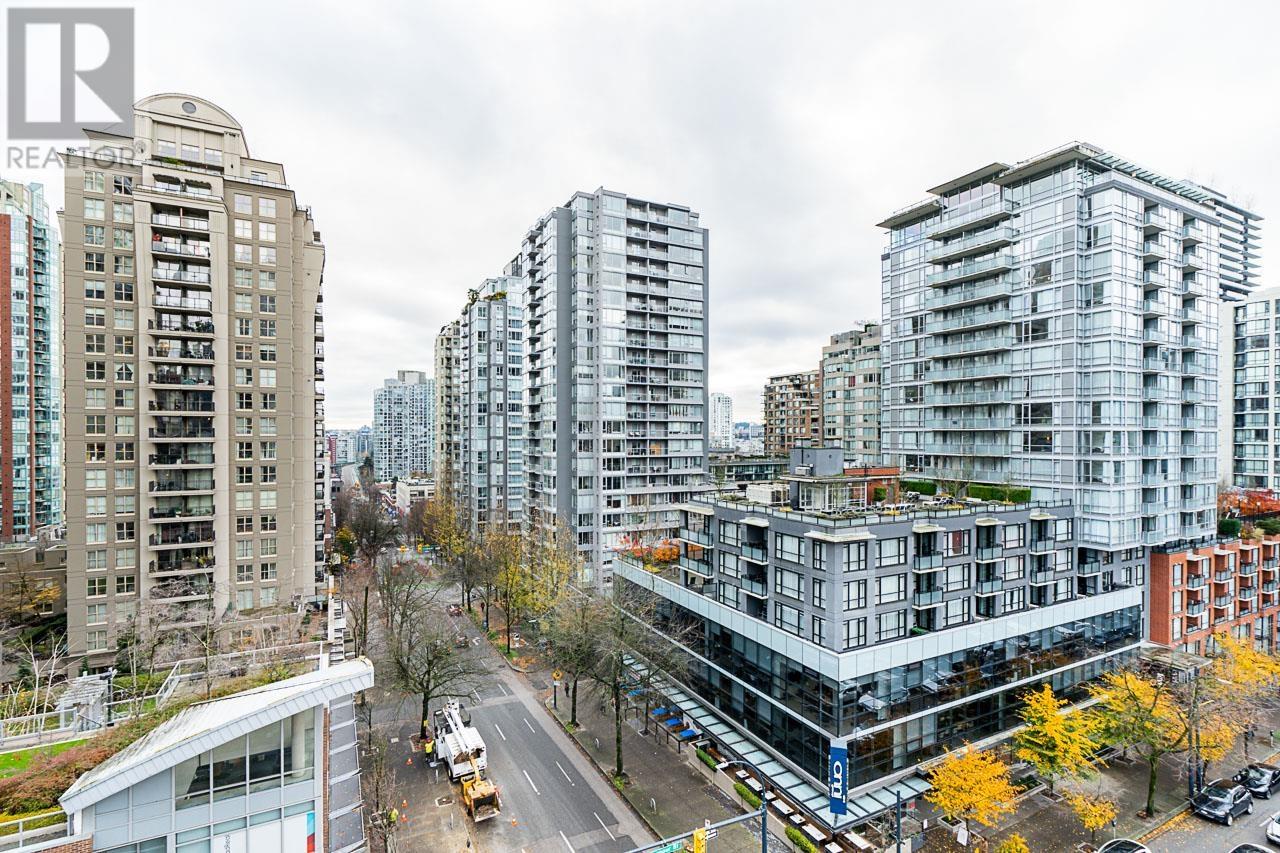 Listing Picture 25 of 31 : 1003 999 SEYMOUR STREET, Vancouver / 溫哥華 - 魯藝地產 Yvonne Lu Group - MLS Medallion Club Member